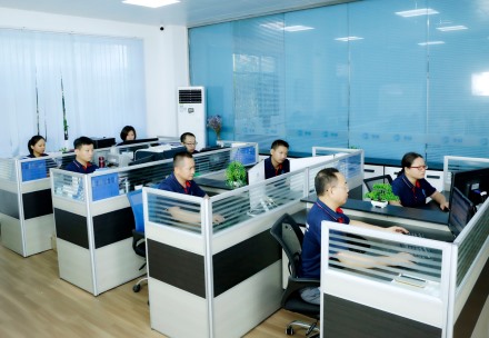 BMT動力刀座辦公風貌